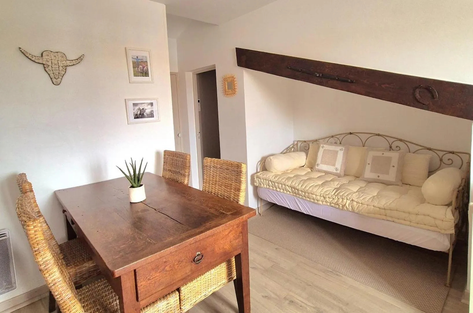 Appartement T2, Proche Plage, Climatise Et Parking Prive Saintes-Maries-de-la-Mer