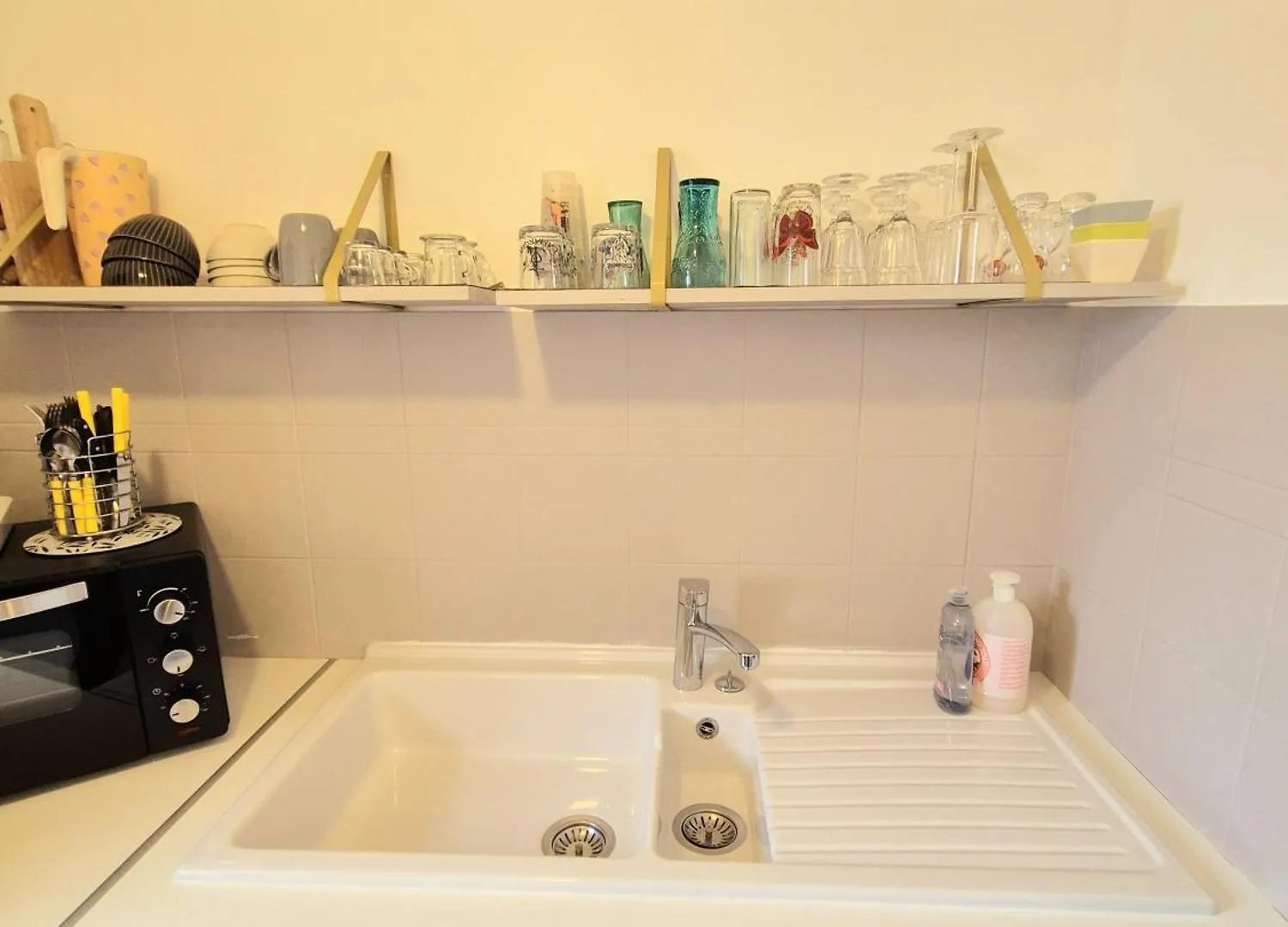 Appartement T2, Proche Plage, Climatise Et Parking Prive Saintes-Maries-de-la-Mer Apartment